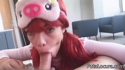 Redhead gives blowjob - Torbe hace gozar a Cerdita Dyana Teen con sexo duro - Young/old (18+)
