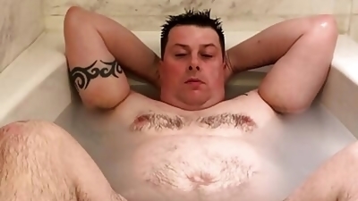 Big Chubby Guy In The Bath