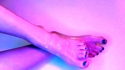 feet + gel