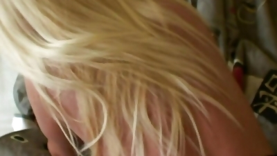 Immerse yourself in seconds with this talented blonde