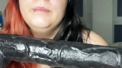 Vends-ta-culotte - Humiliation for submissive man by sexy curvy dominatrix