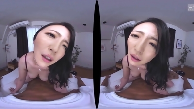 Beautiful asian cougar VR hardcore porn clip