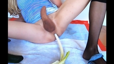 Anal playing with vegetables and pissing myself