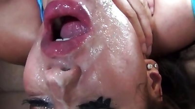 Ultra horny mature bitch enjoy double penetration dirty sex