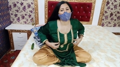 Beautiful Pakistani Punjabi Aunty Masturbating with a Dildo