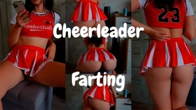 Voyeur! Cheerleader Farting while break!