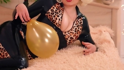 Balloon fetish play - Become an inflatable balloon with latex femdom mistress