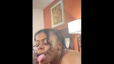 I TOLD HER TO GET OF MY DICK, BUT SHE WOULDN'T STOP !. MADE ME CUM 2X