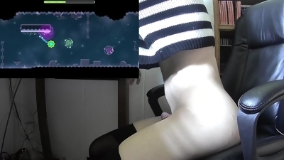 Femboys rides thrusting buttplug until he beats a geometry dash level